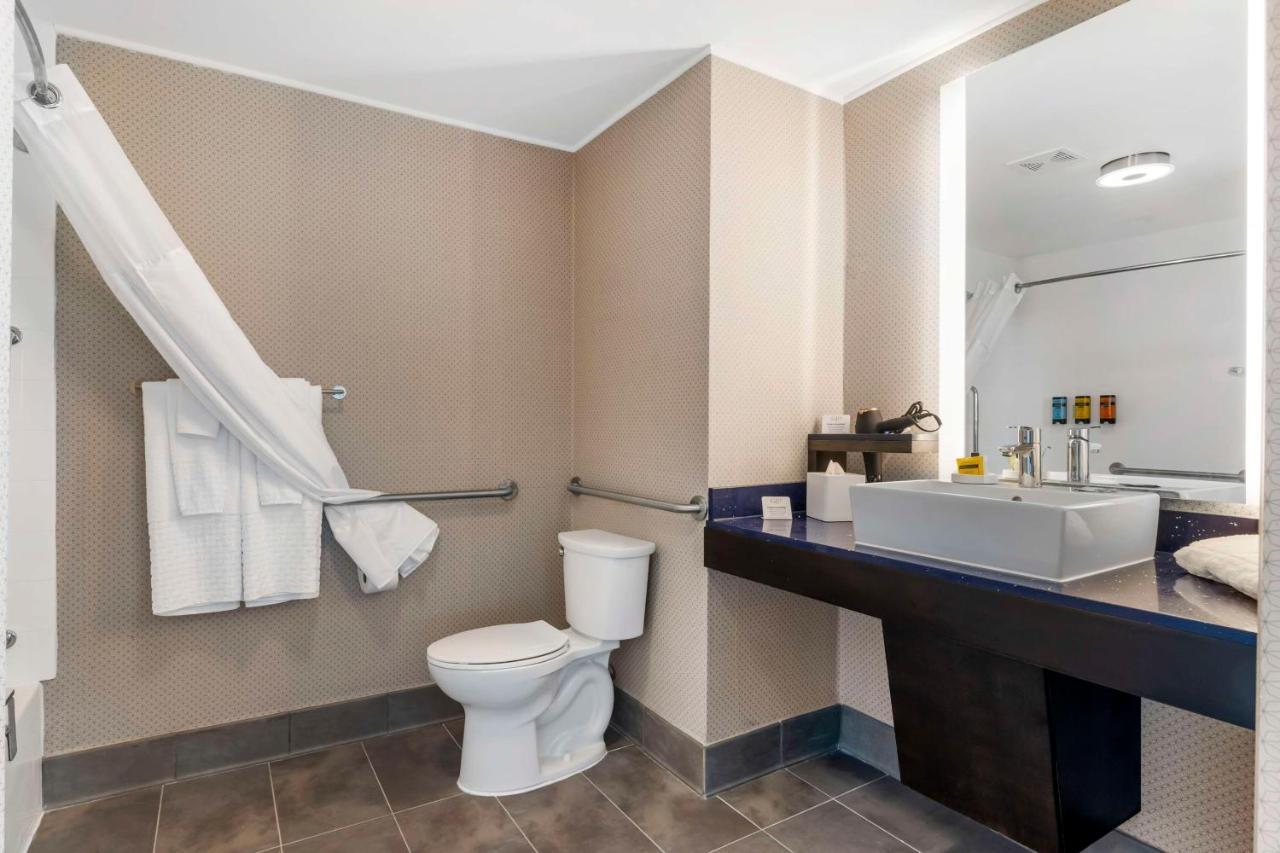 Glo Best Western Pooler - Savannah Airport Hotel Екстериор снимка
